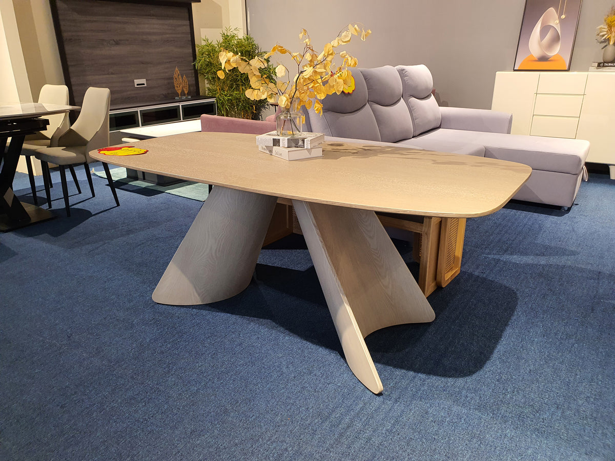 Aesthetic Dining Table | Display Clearance (1 Pc Only)